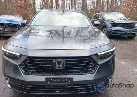 2025 Honda Accord Hybrid Touring from USA, damaged, VIN 1HGCY2F88SA021479